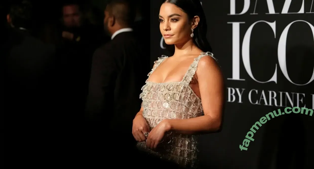 vanessahudgens nude photo #0001 (vanessahudgens)