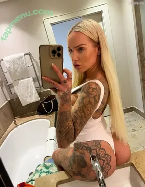 vanessalouis / _vanessalouis_ nude photo #0073