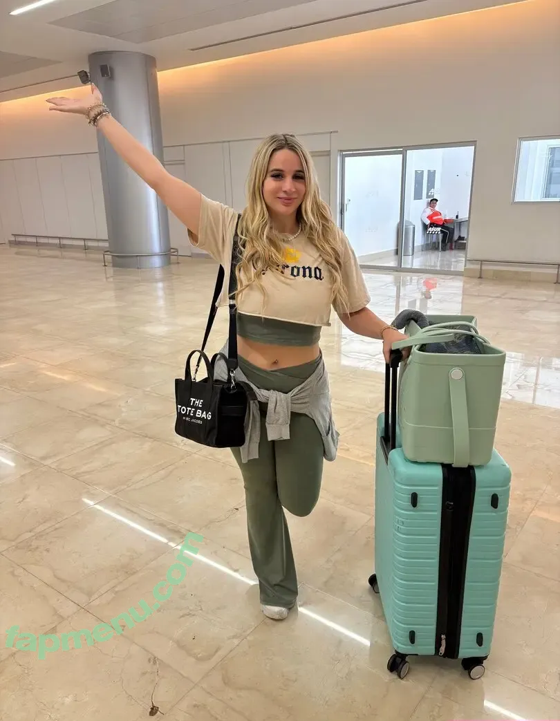 vanessalovellfree nude photo #0019 (thevanessalovell)