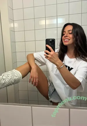  nude photo #0005