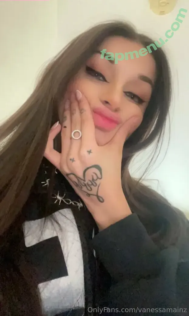 vanessamainz nude photo #0007 (vanessamainz)