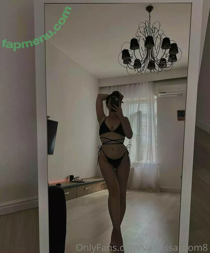 vanessaroom8 nude photo #0005 (the.gardner.girls3)