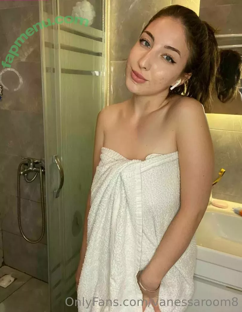 vanessaroom8 nude photo #0086 (the.gardner.girls3)