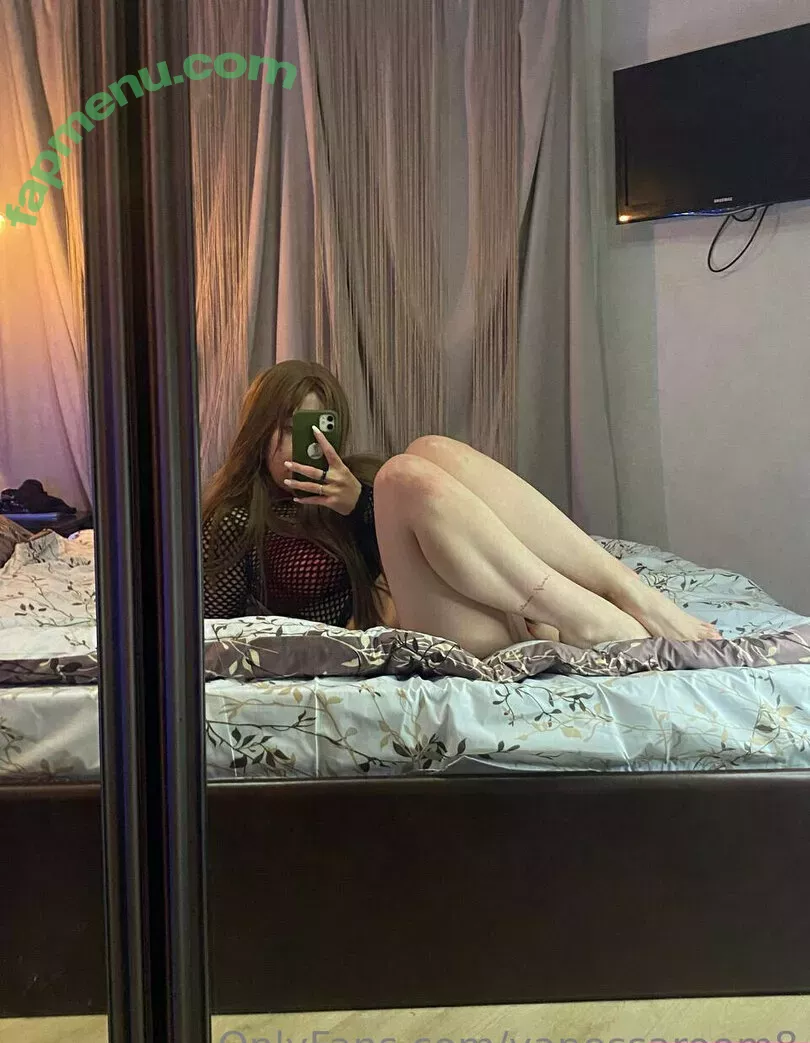 vanessaroom8 nude photo #0092 (the.gardner.girls3)