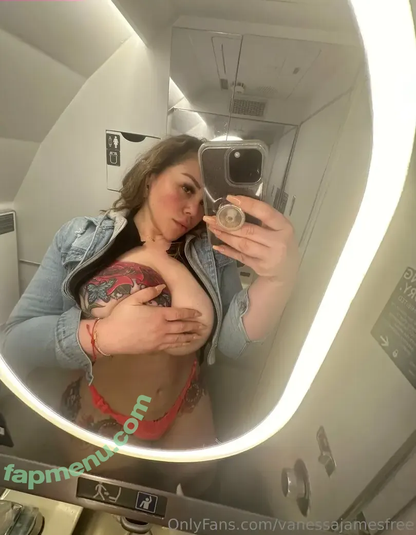 vanessasfreepage nude photo #0002 (vfreemepicure)