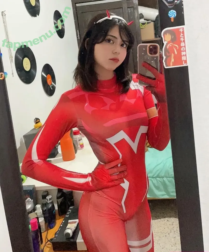 Vaniasse nude photo #0053 (vanesssa)