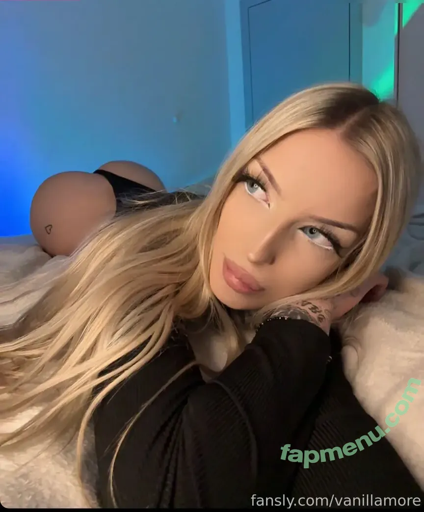 vanillamore nude photo #0015 (P0rnvenom / Vanillaxmore)