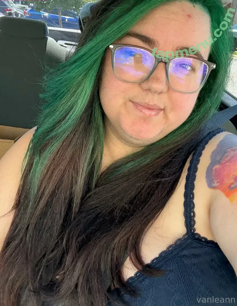 vanityro nude photo #0008 (vanityro)