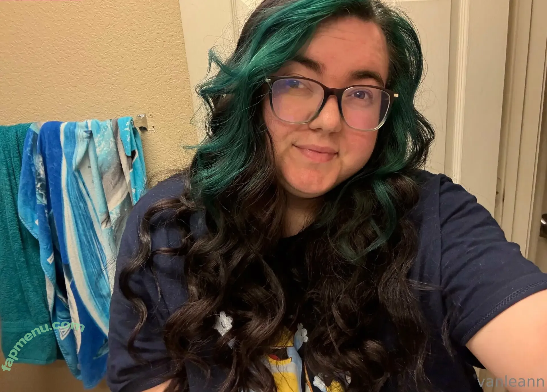 vanityro nude photo #0009 (vanityro)