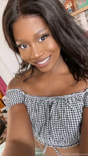 Vanniall / Vannialll nude photo #0031