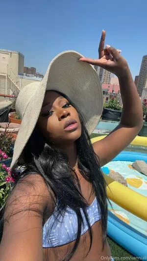 Vanniall / Vannialll nude photo #0154