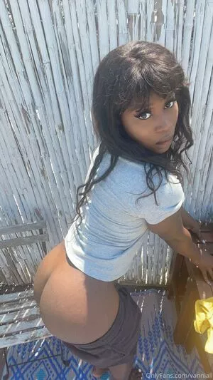 Vanniall / Vannialll nude photo #0156