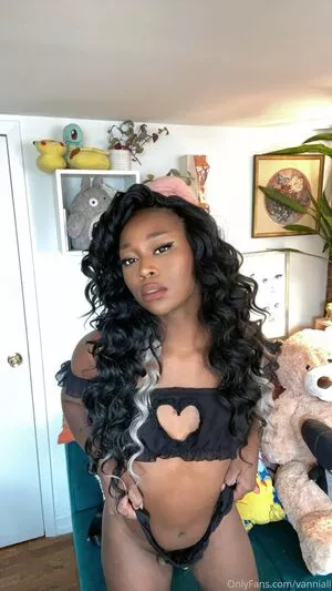 Vanniall / Vannialll nude photo #0253