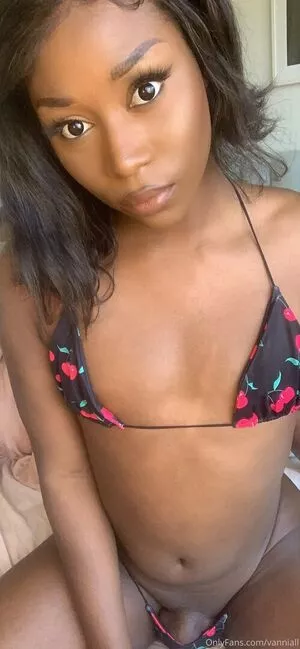 Vanniall / Vannialll nude photo #0271