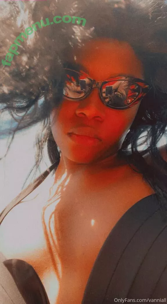 Vanniall nude photo #0133 (Vannialll)