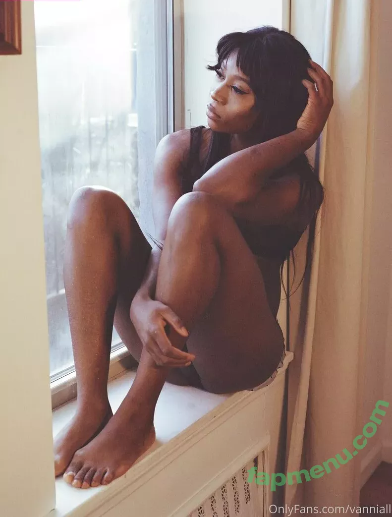 Vanniall nude photo #0136 (Vannialll)