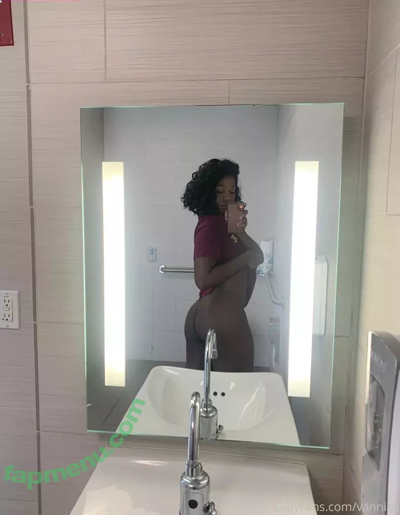 Vanniall nude photo #0144 (Vannialll)