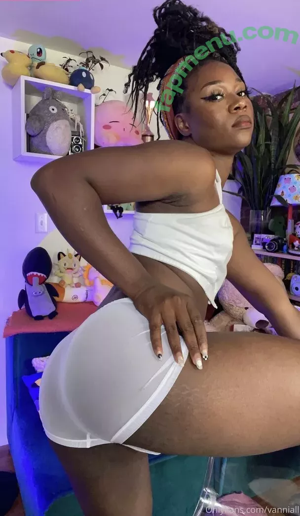 Vanniall nude photo #0209 (Vannialll)