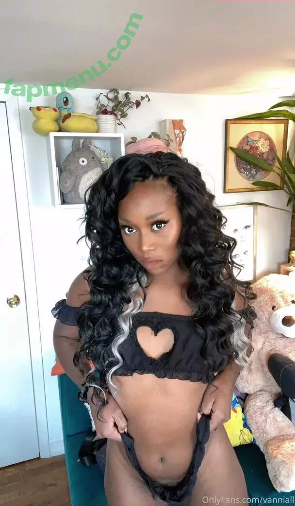 Vanniall nude photo #0254 (Vannialll)