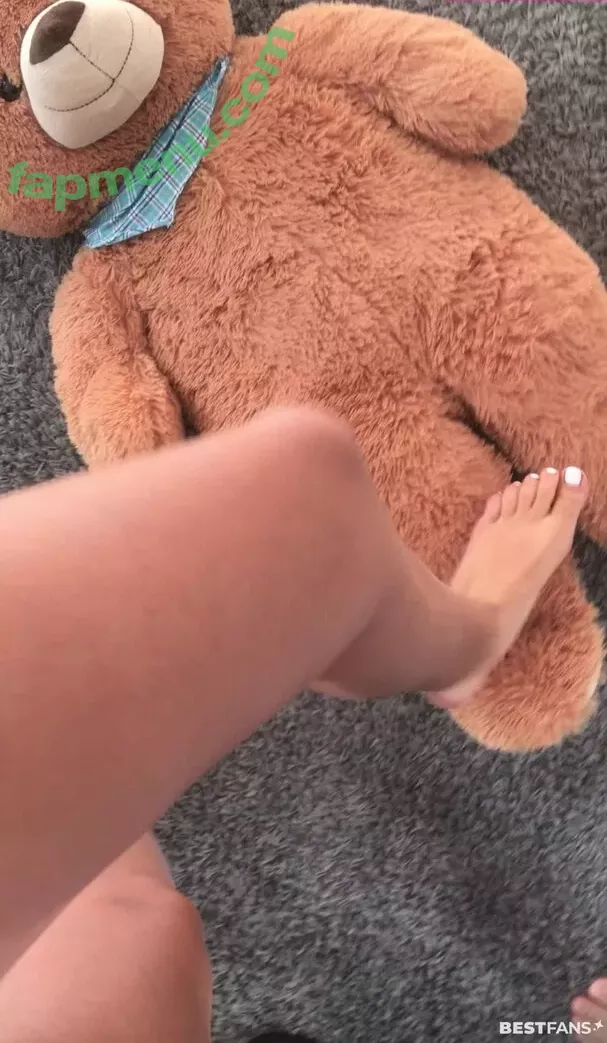 vannmeyr nude photo #0157 (queenvannmeyr)