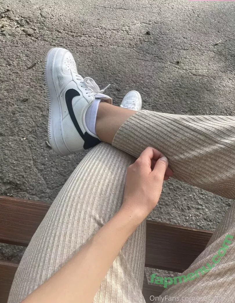 vannmeyr nude photo #0171 (queenvannmeyr)