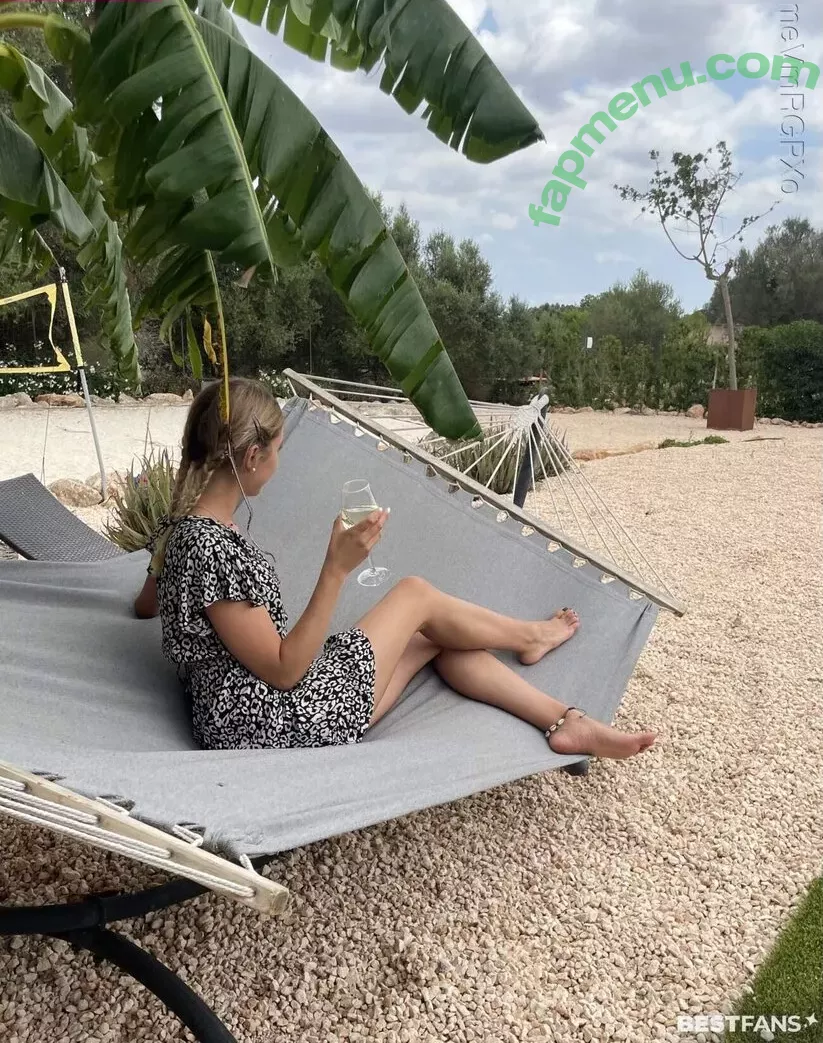 vannmeyr nude photo #0272 (queenvannmeyr)