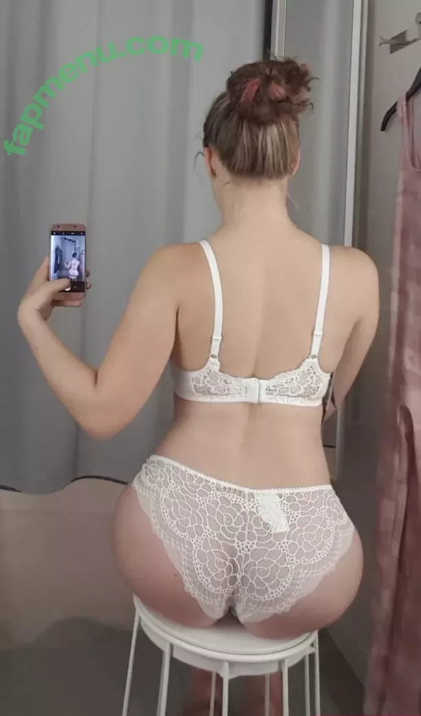 Vantoee nude photo #0003 (Vantoee)