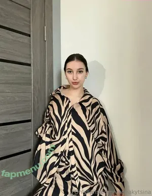  nude photo #0002