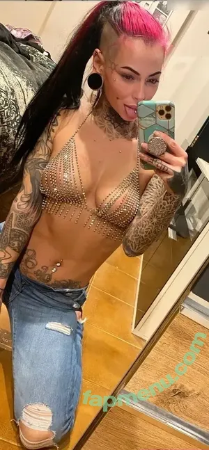 Vanyvanity nude photo #0020