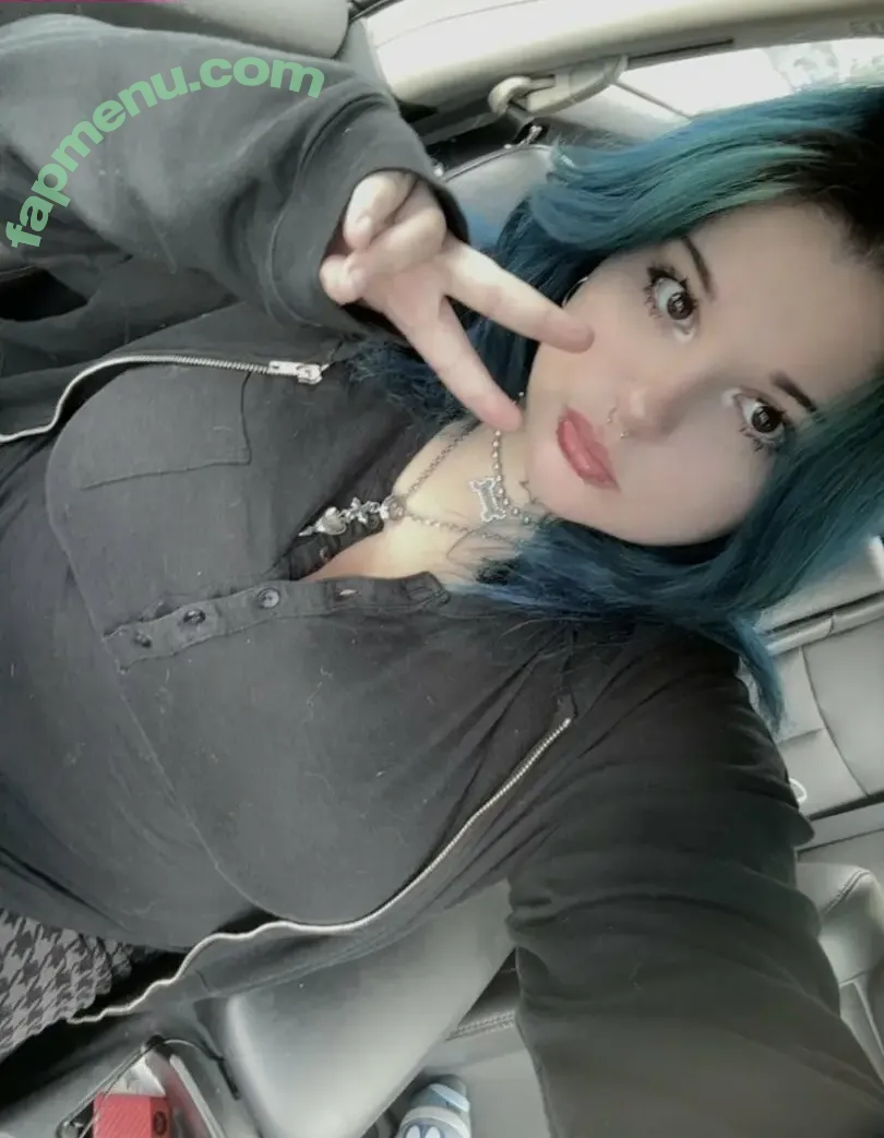 vcnllasky nude photo #0013 (cyniicalskiin)