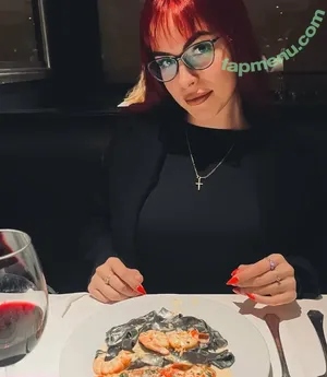 veckyfox / thevickyvox nude photo #0125