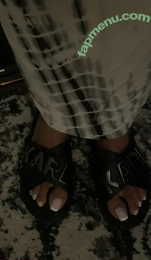 vee_feet / reel nude photo #0112
