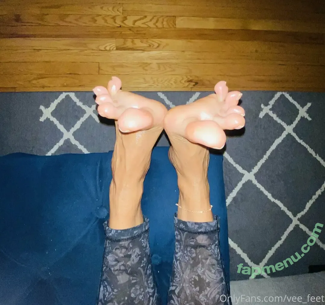 vee_feet nude photo #0002 (reel)