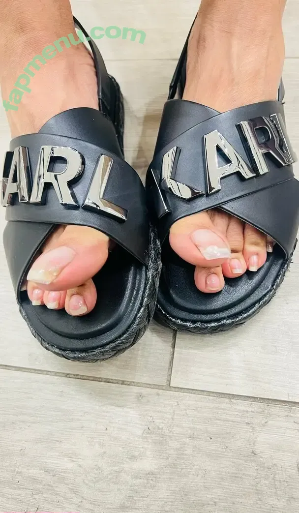 vee_feet nude photo #0063 (reel)