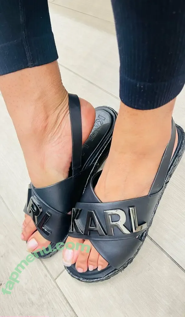 vee_feet nude photo #0069 (reel)