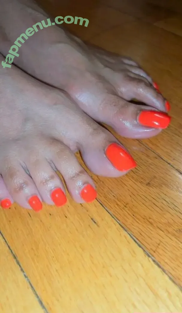 vee_feet nude photo #0078 (reel)