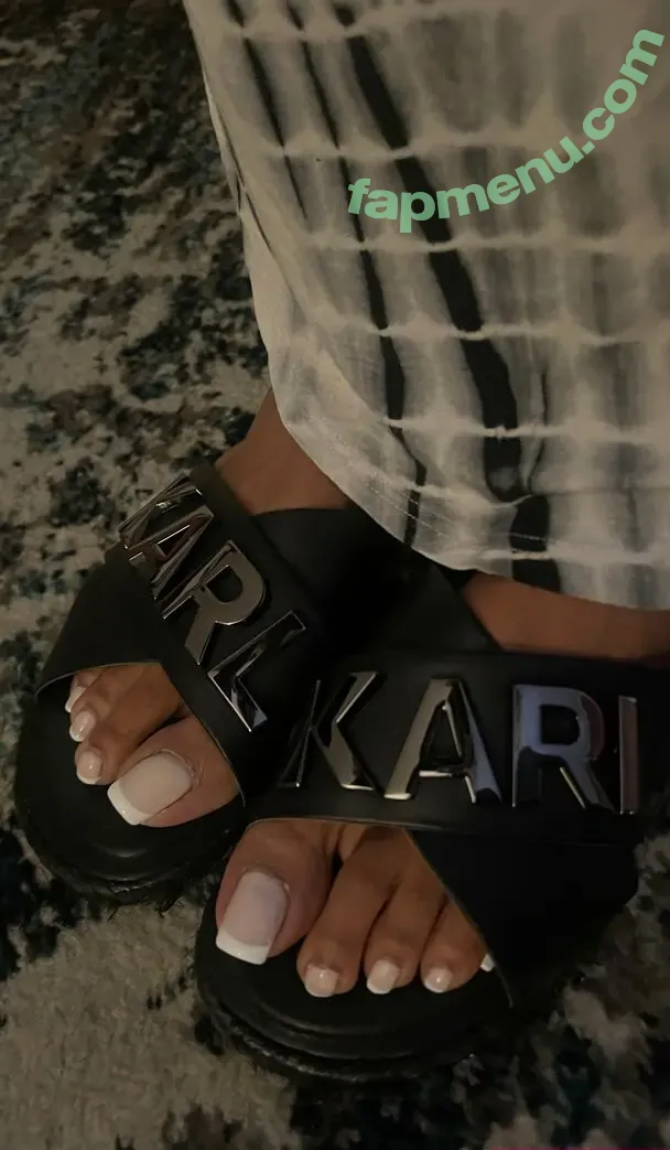 vee_feet nude photo #0104 (reel)