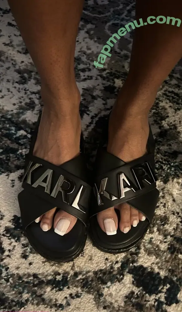 vee_feet nude photo #0109 (reel)