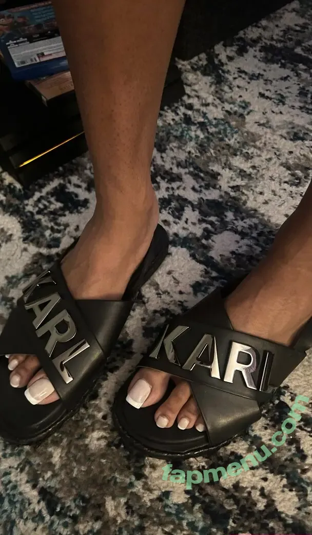 vee_feet nude photo #0111 (reel)