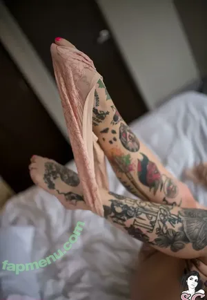  nude photo #0003