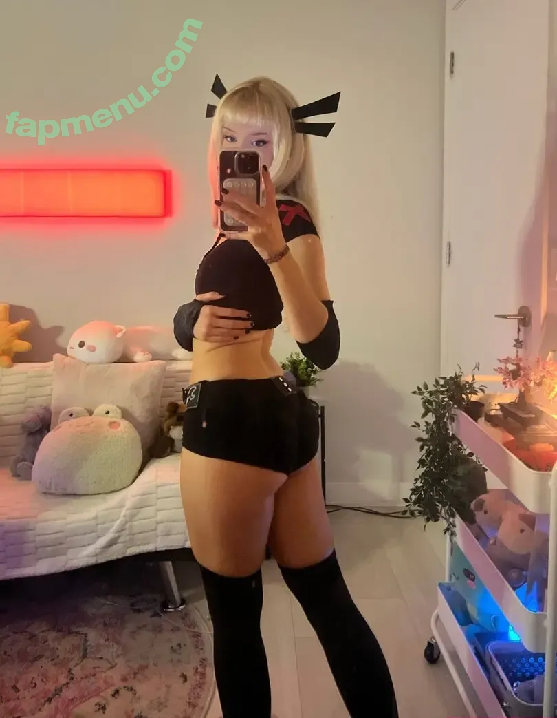 veefroggy nude photo #0025 (v33froggy / veronika)