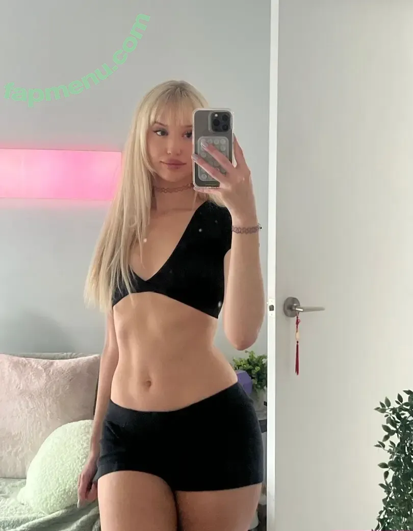 veefroggy nude photo #0046 (v33froggy / veronika)