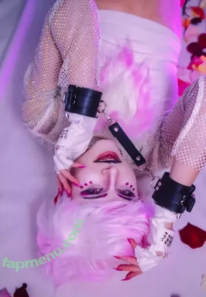 vega.cos / anyuser nude photo #0314