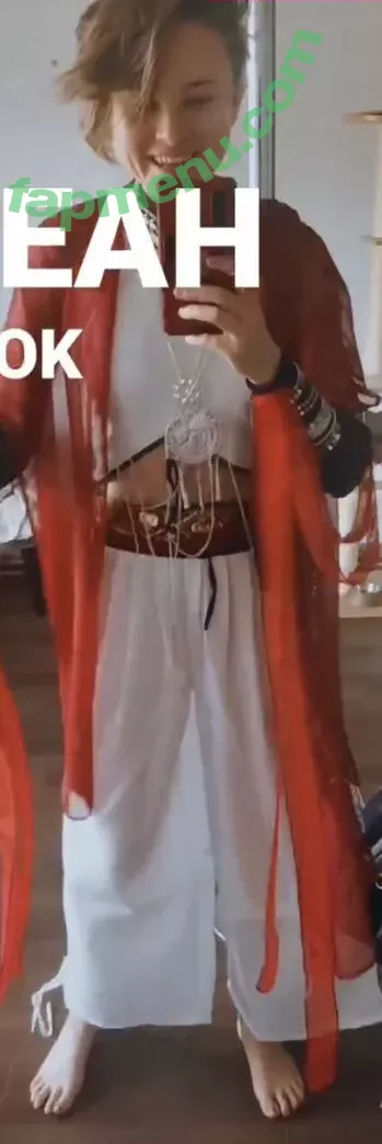 vega.cos nude photo #0005 (anyuser)