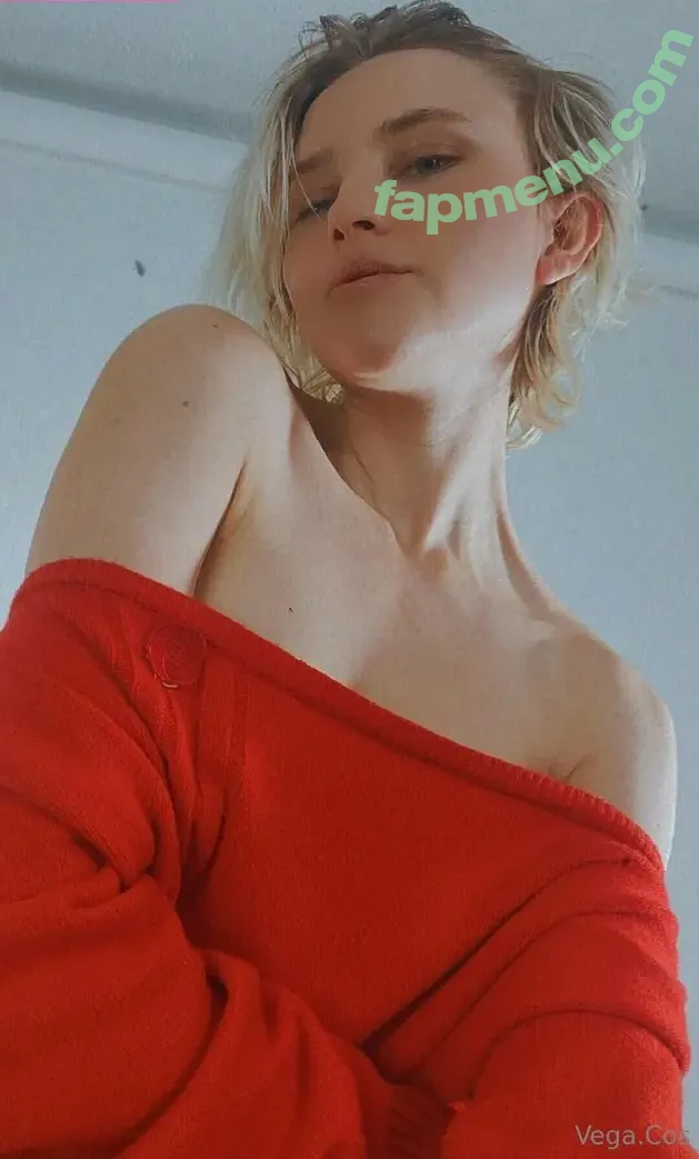 vega.cos nude photo #0358 (anyuser)