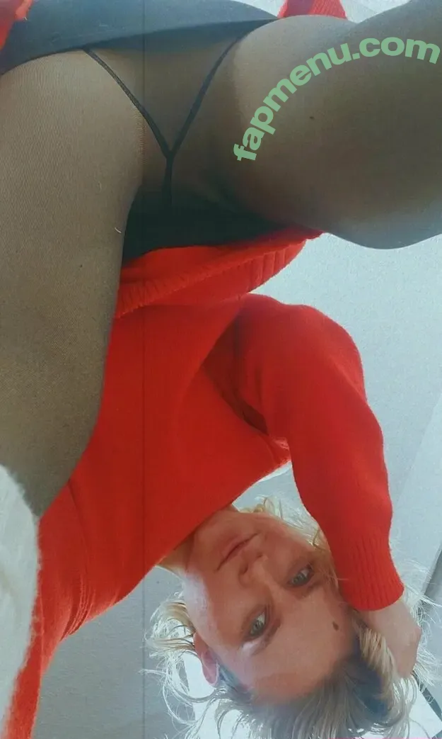 vega.cos nude photo #0359 (anyuser)