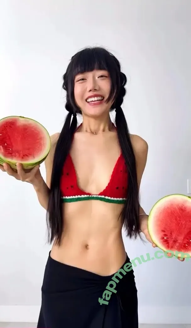 Veganbunnyelle nude photo #0086 (Veganbunnychef / veganbunnygirl)