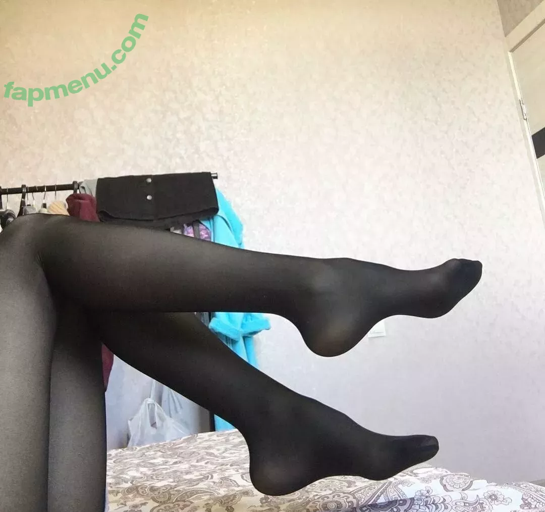 Velari Verbenko nude photo #0020 (velari / vellari_feet)