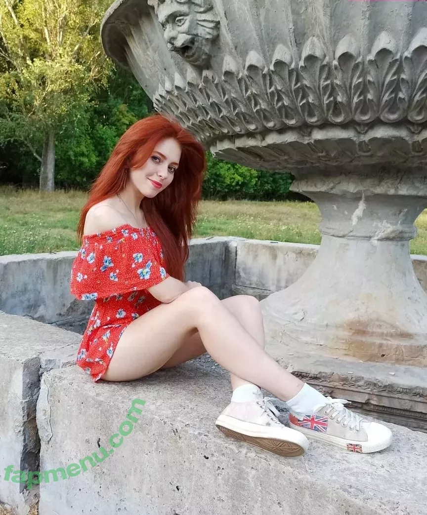 Velari Verbenko nude photo #0042 (velari / vellari_feet)