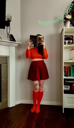 Velma & Daphne Cosplay / velmacosplayer nude photo #0051